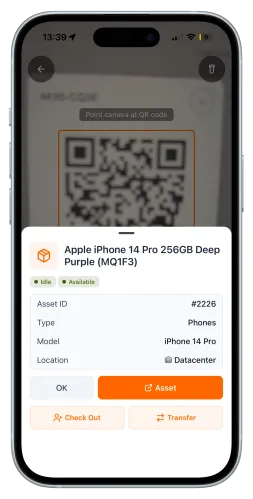 Aplicativo do UNIO24 depois de ler uma etiqueta QR — a ficha do bem abre com as ações de retirada e transferência