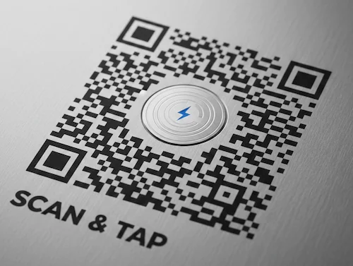 Reliable NFC asset tracking with smart labels and QR codes